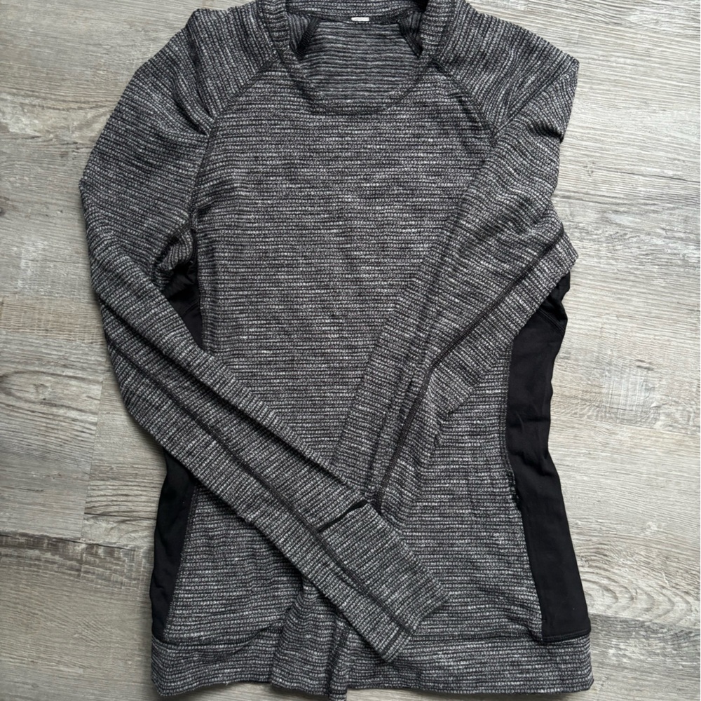 lululemon athletica Gray Long Sleeve Top